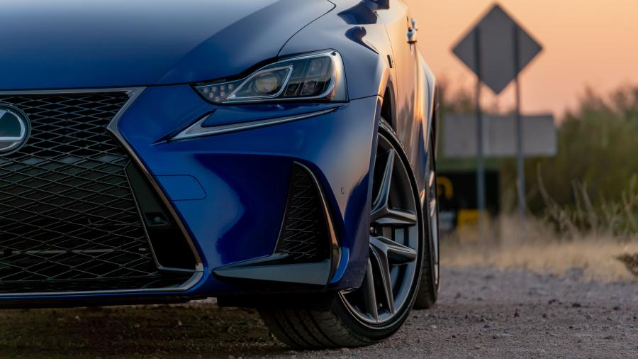 Детали экстерьера Lexus IS350 F-Sport (XE30) 2016 года  (NA) (фото 23 из 32)